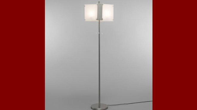 Lampadaire 265, création de Jacques Biny, 1958. En métal laqué, nickel mat et plexiglas translucide, ce modèle s’ouvre en deux parties avec deux sources lumineuses.