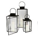 Les lanternes photophores sont aussi des éléments de l’esprit de la marque, évoquant les contrées désertiques.