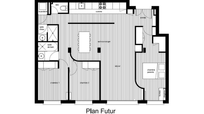 Plan après : la nouvelle chambre des parents a été aménagée dans l’ancienne cuisine. Les deux chambres existantes, pour les enfants, ont été réduites en surface pour donner du volume à la pièce à vivre, créer un coin repas, et récupérer un supplément d’espace pour la nouvelle salle de bains destinée aux parents. Bien pratique : une colonne de buanderie a été créée derrière les toilettes.