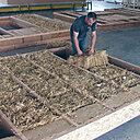 Ces blocs destinés à l’isolation en remplissage des murs, planchers et combles sont constitués de paille de céréale compressée et formatée à la demande du client. Certifiée et agréée, cette technique d’isolation et de remplissage des murs à ossature bois s’avère particulièrement adaptée dans le cadre de constructions performantes, voire passives, et participe activement à la diminution du réchauffement climatique. Gamme Isopaille d’Ecovilla.