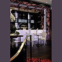 Le Casino Grand Cercle allie modernité et style baroque pour faire rêver sa clientèle. Les couleurs sombres apportent le côté chaleureux que l’on attend d’un lieu de fête et de jeux.