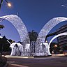 Les LEDS blanches et bleues sont arrivées dans le monde des illuminations en 2003. Partenaires écologiques, ces LEDS ont su allier beauté et protection de l’environnement en durant plus longtemps et en polluant moins.