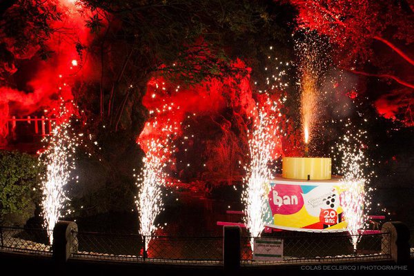 Les producteurs locaux et régionaux proposeront de nombreuses dégustations pour satisfaire tous les palais. Le tout accompagné d’un verre de vin des Côtes du Rhône, et la fête bat son plein.