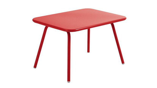 La table Luxembourg de Fermob vous offre toute l’esthétique authentique et simple d’un bureau pour enfants. Sa couleur rouge et son acier permettent de décorer une chambre d’enfant de façon moderne et simple.