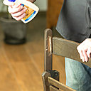 La Colle Tout Bois répare facilement les accidents de la vie de tous les jours.