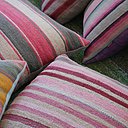 Ces coussins sont confectionnés sur mesure à partir de textiles anciens, tapis, ponchos ou tissus vintage. A partir de 80 x 80 cm 225 €. Coussin de sol. Andi Art.