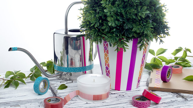 Du rose et du violet pour donner de l'éclat à un cache pot, du turquoise pour l'arrosoir ou du beige pour décorer une bougie. Du rose et du violet pour donner de l'éclat à un cache pot, du turquoise pour l'arrosoir ou du beige pour décorer une bougie.