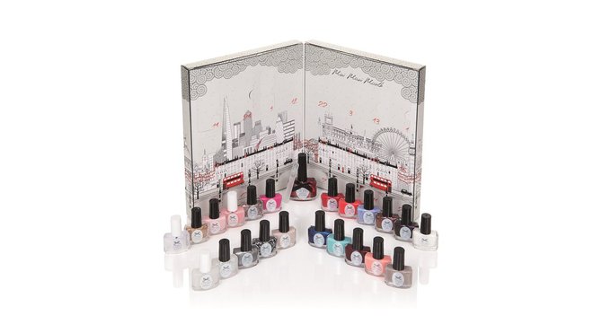 Pour les filles et les fans de vernis à ongles en particulier, ce calendrier de l'Avent contient 3 soins pour les ongles, 1 vernis à ongles, 17 mini-vernis, 2 flacons de vernis pailleté, 1 mini-lime. 49,95 €. Mini Mani Month de Ciaté. En exclusivité chez Séphora.