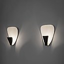 Chic et graphique, une paire d’applique B206 de Michel Buffet (Edition Jacques Biny/Luminalite – 1952), fabriquées à partir d’une simple feuille de métal pliée et laqué noir et blanc.