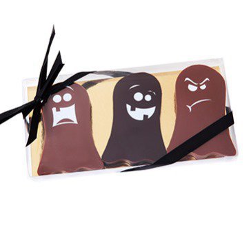 Délicieux fantômes au chocolat, vous laissant en bouche un arrière goût pétillant, le fantôme est vendu à l’unité ou en coffret de 3 bouchées.