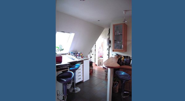 Avant : un coin bureau installé dans un dégagement gênait le passage.