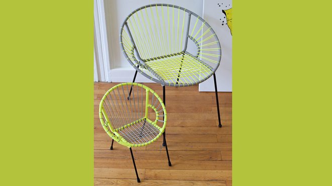 The Rocking Company décline son produit phare, la chaise Tica, dans les couleurs de Womb, le gris et le jaune.