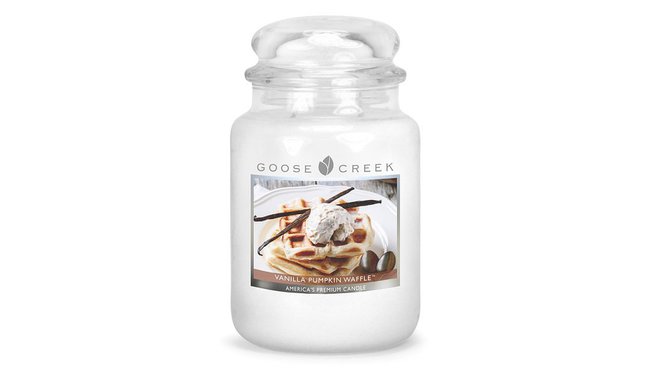 Des bougies américaines enfin vendues en France. Créées dans une entreprise familiale, elles font la part belle aux parfums d’enfance. La grande jarre : 27,99 €. GooseCreek chez wecandle.fr