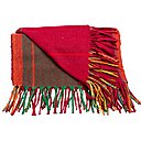 Un plaid en laine aux couleurs chatoyantes pour décorer le salon avec authenticité. Tissé selon la technique traditionnelle du tartan. 170 x 130 cm 59,95 € chez Nature &amp;amp;amp;amp; Découvertes.