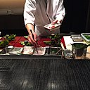 Les dressages minutieux se font à l'aide de baguettes.