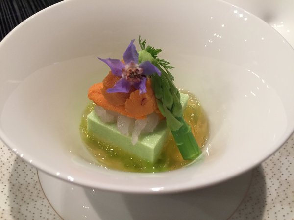 La sublime mise en bouche, tout en délicatesse.