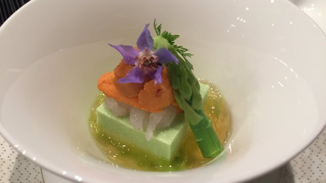 La sublime mise en bouche, tout en délicatesse. La sublime mise en bouche, tout en délicatesse.