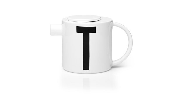Une théière pour un bon T. 45 €. Tea pot. Made in Design.