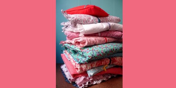 Pour des rêves en couleurs, des housses de couette colorées 100 % coton. En 70 x 105 cm, 65 €. Housse de couette rétro. Pipoca.