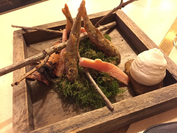 Croustillantes fritures de Loire en guise de mise en bouche.