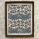 Le coffret encadrement.  Les papiers dominotés sont des feuilles estampées à la planche de bois gravée, puis colorés.