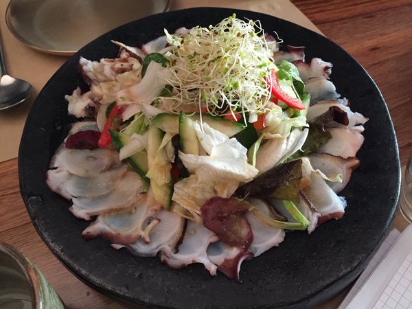 Bekse Mooneo Chohoae : salade de poulpe.