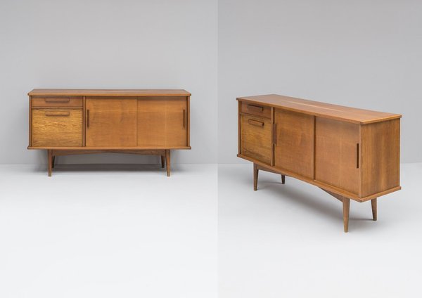 Ce vaisselier Bar VB1 édité par Ets Quin en 1952 a été réalisé en autoédition avec l’aide financière du père de Pierre Paulin. A ce jour, aucun autre exemplaire n’est connu. En chêne et plateau recouvert de linoléum.