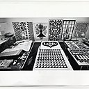 Témoignage de la grande productivité d’Alexander Girard, panneaux textiles dessinés en 1971.