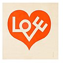 Le logo « love » reste son motif le plus connu. Il est toujours développé sur des mugs, des coussins et des cartes par Vitra. Ici « Love Heart », panneau textile en coton # 3017, création Alexander Girard pour Herman Miller en 1971. Dimensions : 119,3 x 119,3 cm.