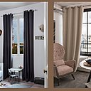 A gauche, rideau anti-ondes électromagnétiques composé d’un tissage métallique qui réfléchit les ondes (GSM, 3G, 4G, Wifi) et minimise leur impact sur notre quotidien. Les ondes qui pénètrent dans l’habitat sont considérablement diminuées et le fonctionnement des appareils domestiques n’est pas perturbé. A droite, rideau phonique anti-bruit composé d’un complexe textile breveté fait de 3 couches de tissus (occultant, isolant thermique et coton épais) qui combinés atténuent le bruit. Créations Moondream.