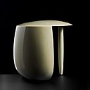 Recouvert d’une laque Urushi, tabouret Stool Aldo. Création Aldo Bakker, 2006.  Dimensions : 34 x 33 x 32 cm.