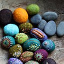 Des galets méconnaissables, avant, pendant et après... soit 3 manières de les présenter.