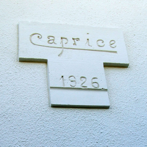 La maison d’origine avait été baptisée Caprice et construite dans les années 1920.