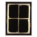 Cette œuvre sans titre d’André Cazenave, créée vers 1970, est une radiographie  d’une toile marquée d’une croix. A la façon de Marcel Duchamp, elle évoque la problématique du ready-made et de l’original : art ? design ? posture ?. Collection Alexander von Vegesack.