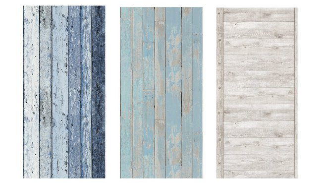 Illusion parfaite. Ces effets sont bluffants ! Ils imitent l’aspect patiné des lambris en bois que l’on aime tant ! De gauche à droite : rouleau intissé 0,53 m x 10 m, Colorwood 13,90 €, Belle-Île, 14,90 €, Palm Beach 15,90 €, le tout chez 4 murs. Illusion parfaite. Ces effets sont bluffants ! Ils imitent l’aspect patiné des lambris en bois que l’on aime tant ! De gauche à droite : rouleau intissé 0,53 m x 10 m, Colorwood 13,90 €, Belle-Île, 14,90 €, Palm Beach 15,90 €, le tout chez 4 murs.