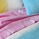 Tout en douceur, redonnez vie à votre linge blanc défraichi par ces techniques simples de trempage, ou de Tie Dye.