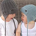 Le bonnet aviateur convient au bébé comme à son grand frère afin d'aborder les nuages en toute quiétude.