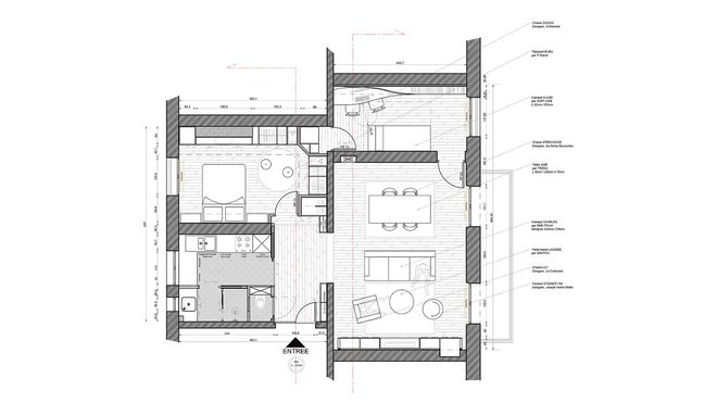 Plan de projeté de l’appartement après travaux : le volume technique de la cuisine et de la salle de bains est mis en valeur dès l’entrée. Les rangements intégrés optimisent l’espace dans toutes les pièces. La circulation est plus fluide, grâce à la suppression de seulement deux portes et deux pans de murs.