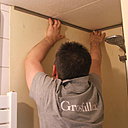 Etape 3 : puis collez les profils au mur.