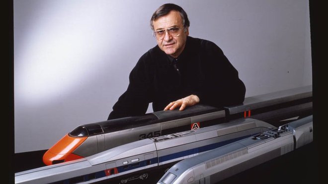 Roger Tallon et les maquettes du TGV 001, TGV Duplex, TGV Atlantique. Roger Tallon et les maquettes du TGV 001, TGV Duplex, TGV Atlantique.