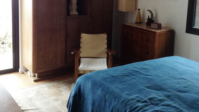 Esprit rétro 1930-40, pour cette chambre aux accents art déco.