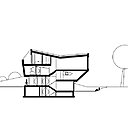 Plan de coupe : la maison totalise une surface de 330 m² sur 7 demi-niveaux.