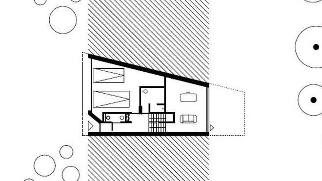 Plan du sous-sol, avec l’espace technique, la cave et l’atelier du propriétaire de la maison.