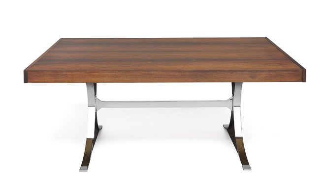 Table de salle à manger Sylvie, comme l’enfilade du même nom, elle sera présentée au Salon des Arts Ménagers de 1961. En palissandre, laiton brossé et chromé (H 74 x L 185 (300 ouverte) x P 95 cm). Edition Georges Charron, 1961. Table de salle à manger Sylvie, comme l’enfilade du même nom, elle sera présentée au Salon des Arts Ménagers de 1961. En palissandre, laiton brossé et chromé (H 74 x L 185 (300 ouverte) x P 95 cm). Edition Georges Charron, 1961.