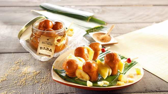 Le Comptoir de Mathilde a fait du baba au rhum une spécialité, une fierté même !