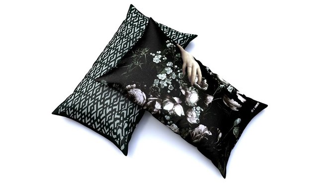 Coussins Anthéa, utilisables à l’extérieur. Collection « Mobilier extra-muros ».