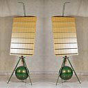 Lutrin en acier laqué irisé vert, cristal, polyester et laiton. Prototype réalisé par l’Atelier de recherche et de création du Mobilier national pour le comptoir de vente du Musée Magnin à Dijon. Création du designer Sylvain Dubuisson, 1990, Paris.