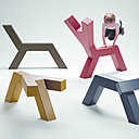 Bancs d’extérieur en acier thermolaqué, collection Animali Domesticki. Création Jean-Sébastien Poncelet, édition ESE, Edition Sous Etiquette.