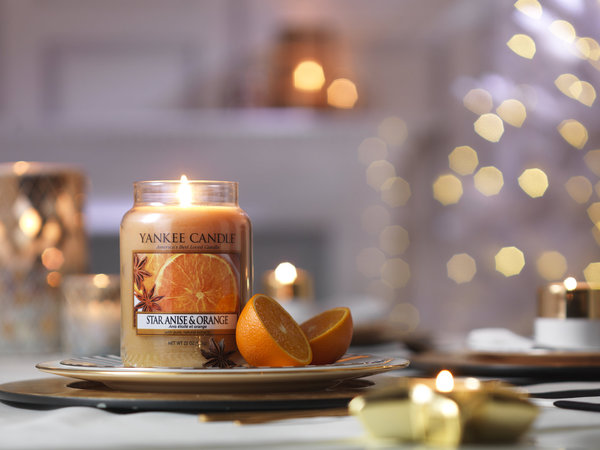 Star Anise & orange, grand format, des bougies parfumées pour 100 à 150 heures de diffusion.