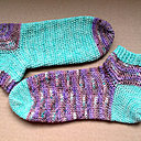 C'est moi qui les ai faites ces chaussettes ! C'est ce que vous pourrez dire en vous inscrivant au cal de Cécile Balladino.


Cécile